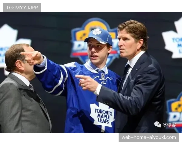 枫叶主场举行武装部队感恩之夜，赛场内外气氛热烈